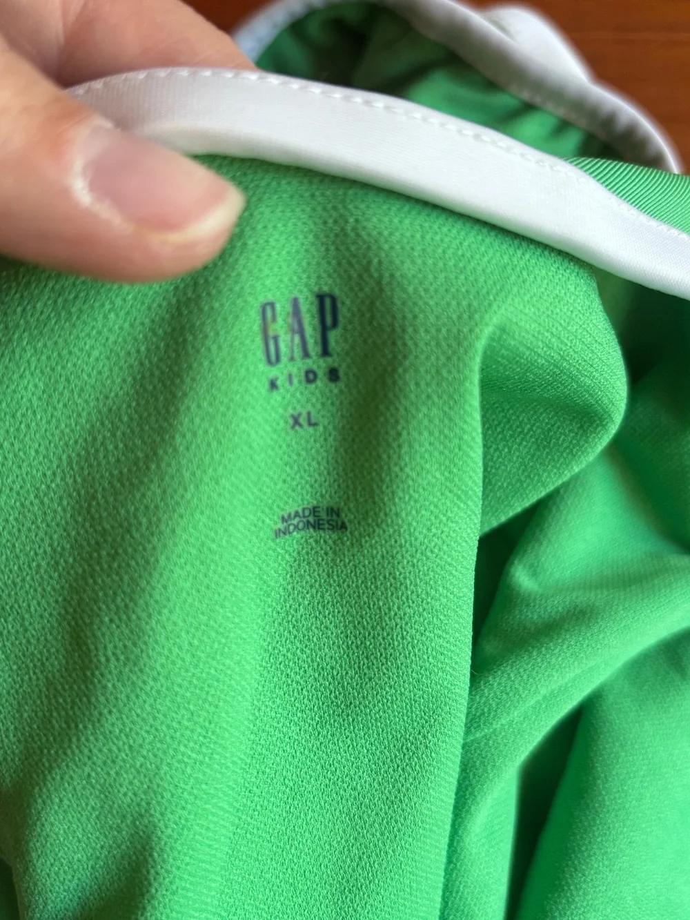 GAP vibrant green